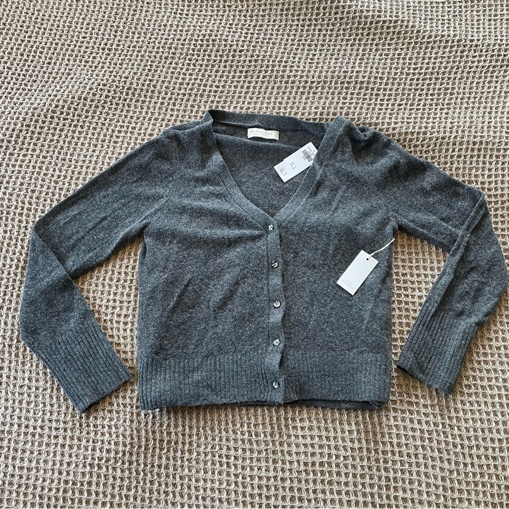 NWT Abercrombie & Fitch Women’s Merino Wool-Blend Tank and Cardigan Set